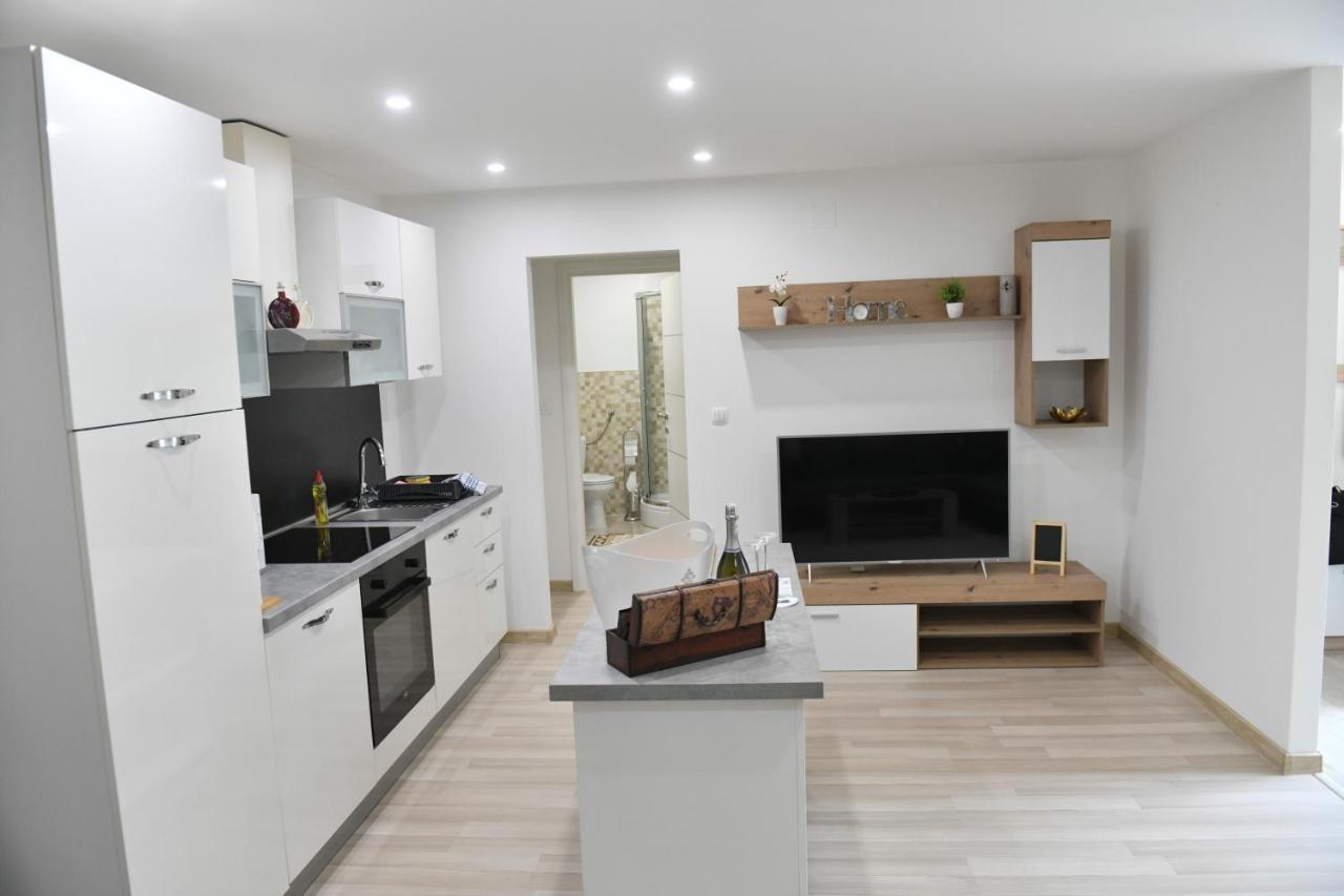 Apartment Lucia Dakovo